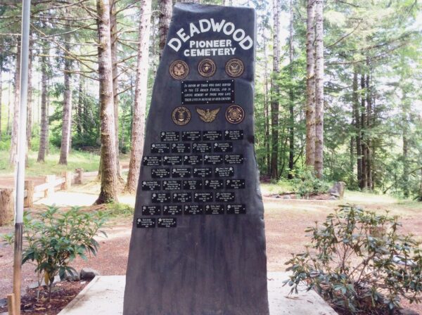 DEADWOOD PIONEER CEMETERY VETERANS MEMORIAL