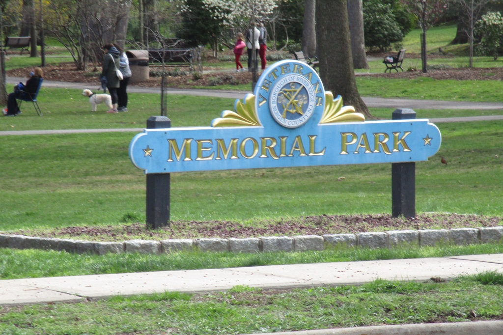 RIVER EDGE MEMORIAL PARK MARKER