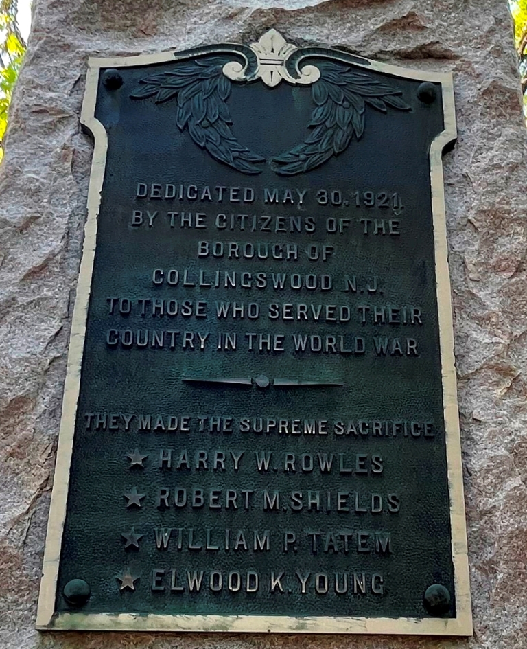 BOROUGH OF COLLINGSWQOOD WORLD WAR MEMORIAL PLAQUE A