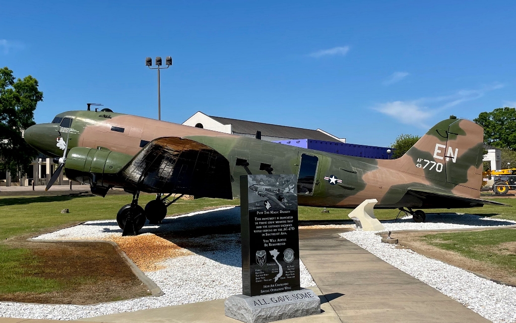 PUFF THE MAGIC DRAGON WAR MEMORIAL AIRCRAFT