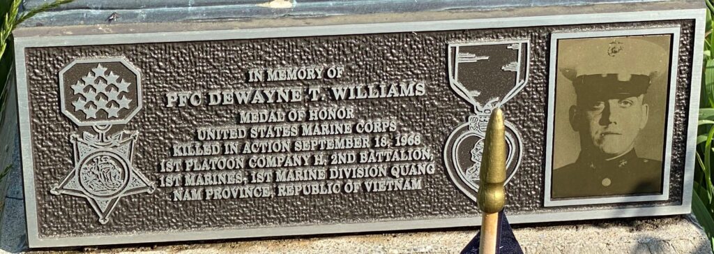 PFC DEWAYNE T. WILLIAMS MEDAL OF HONOR WAR MEMORIAL PLAQUE