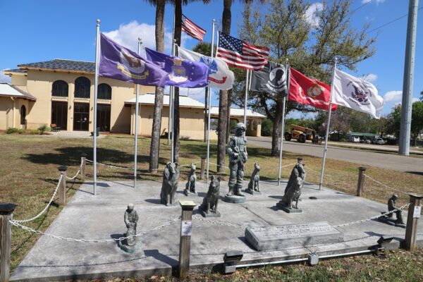 AVON PARK THE WAR DOG MEMORIAL