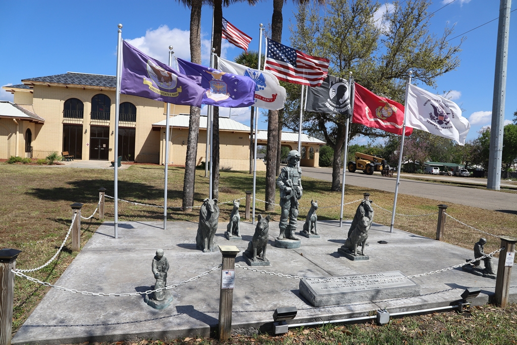 AVON PARK THE WAR DOG MEMORIAL