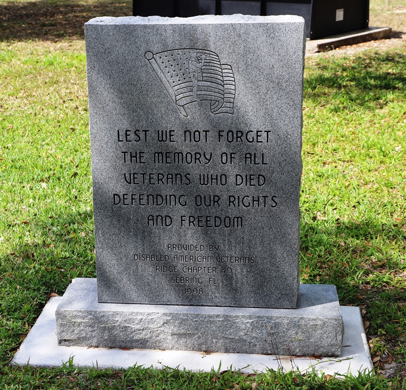 SEBRING LEST WE NOT FORGET WAR MEMORIAL