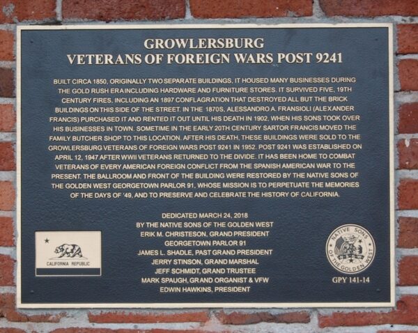 GROWLERSBURG VETERANS OF FOREIGN WARS POST 9241 MEMORIAL PLAQUE