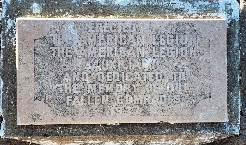 AMERICAN LEGION AUXILIARY FALLEN COMRADES MEMORIAL