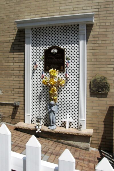 CHUCK’S GARDEN MEMORIAL