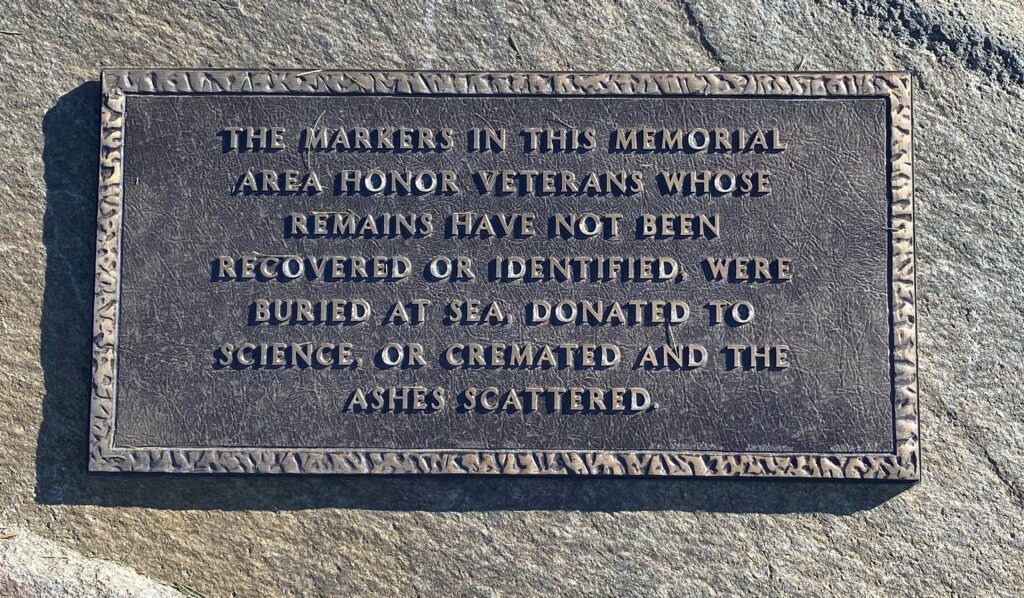 GREAT LAKES NATIONAL CEMETERY GRAVE OF THE UNKONW MEMORIAL