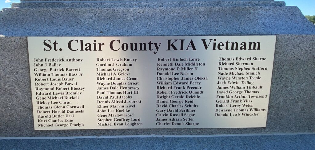 ALGONAC CIVIL WAR AND VIETNAM WAR MEMORIAL PLAQUE