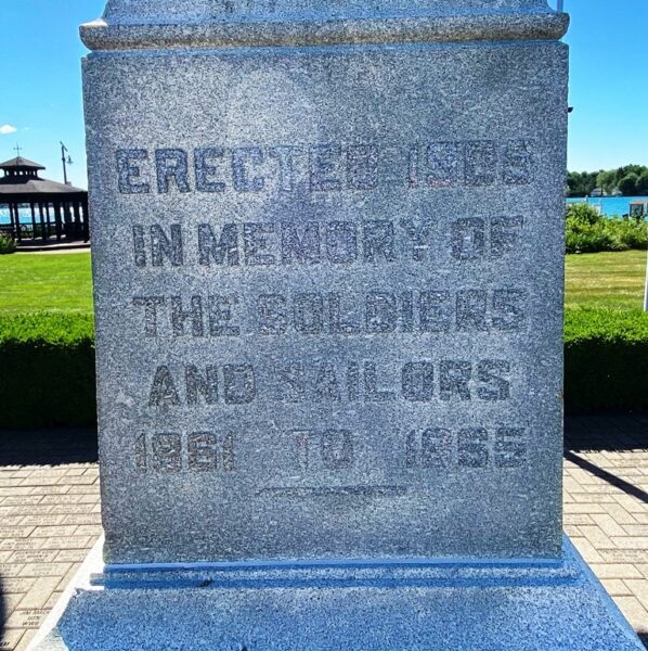 ALGONAC CIVIL WAR AND VIETNAM WAR MEMORIAL STONE A