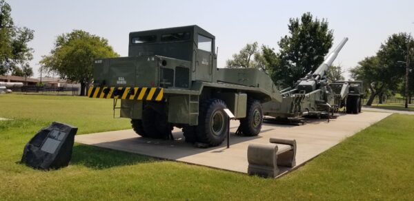 U.S. M249 & M250 4X4 HEAVY GUN-LIFTING TRUCKS MEMORIAL