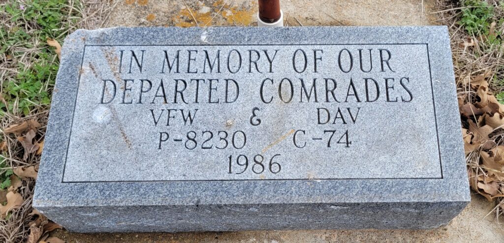 SMITH CEMETERY DEPARTED COMRADES WAR MEMORIAL TABLET