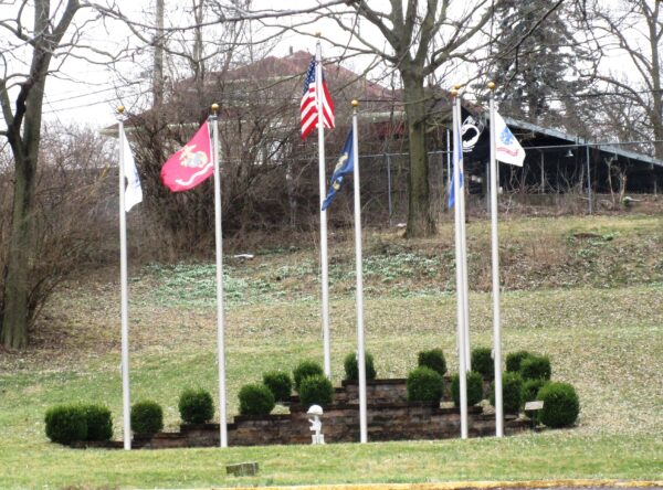 VFW POST 1031 MEMORIAL FLAGPOLE AND BATTLEFILD CROSS