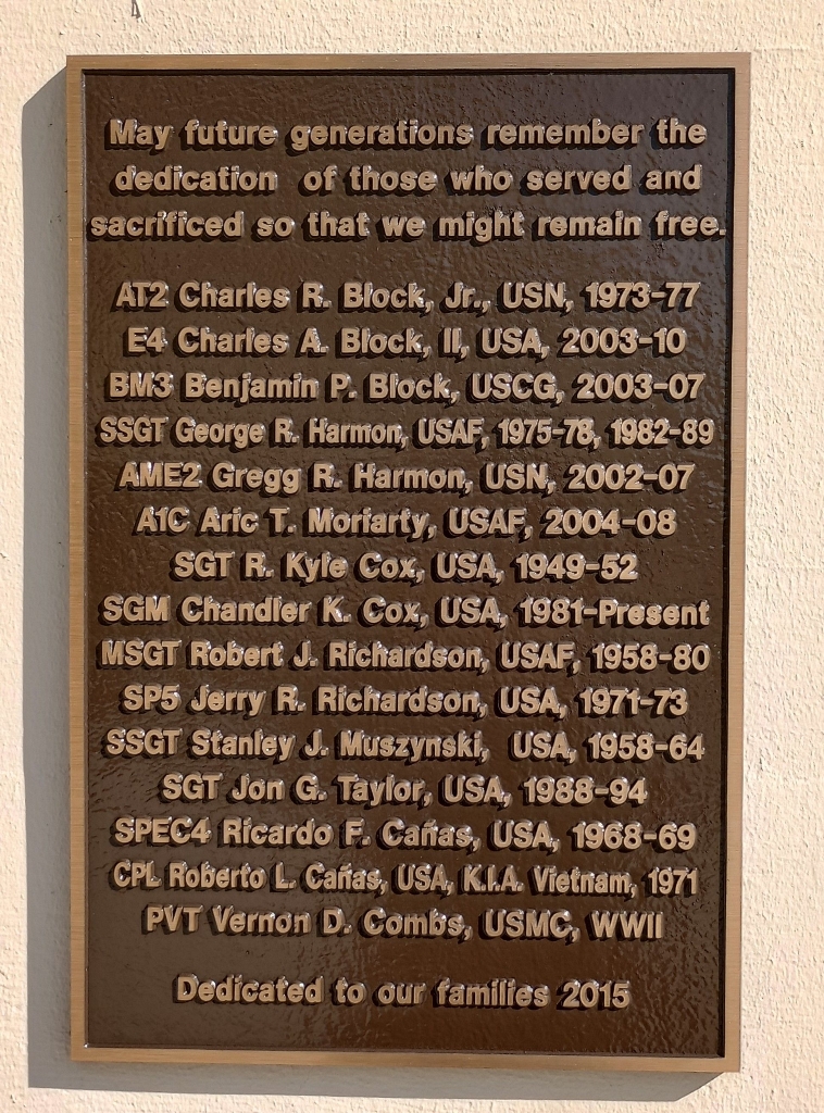 MAY FUTURE GENERATIONS REMEMBER WAR MEMORIAL PLAQUE