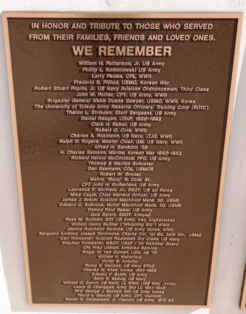 WE REMEMBER THOSE WHO SERVED WAR MEMORIAL PLAQUE C