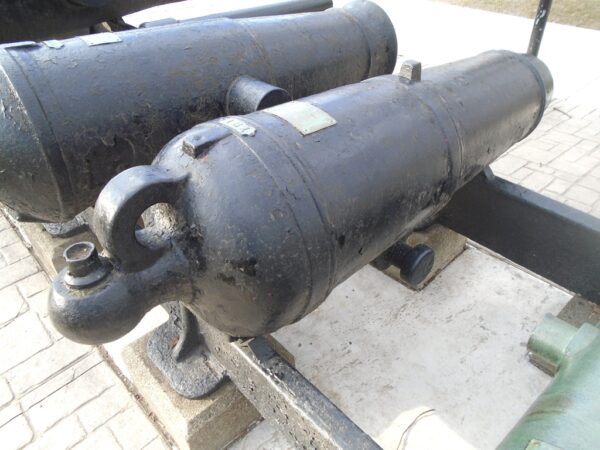 CIVIL WAR 42-POUNDER CAST-IRON CARRONADE MEMORIAL