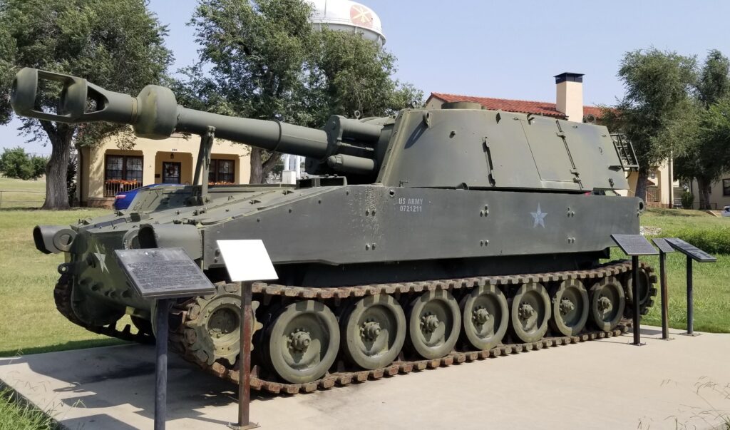 “C-22” M109, SELF-PROPELLED 155MM HOWITZER WAR MEMORIAL