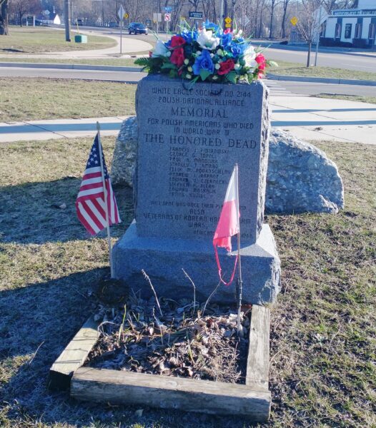 POLISH AMERICANS WHO DIED IN WORLD WAR II MEMORIAL