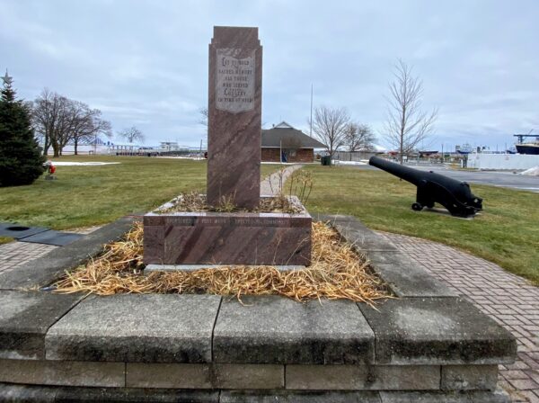 MACKINAW CITY ALL VETERANS MEMORIAL