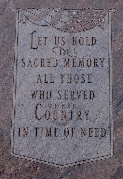 MACKINAW CITY ALL VETERANS MEMORIAL CLOSE-UP