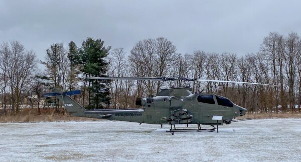 COBRA AH1E WAR MEMORIAL HELICOPTER