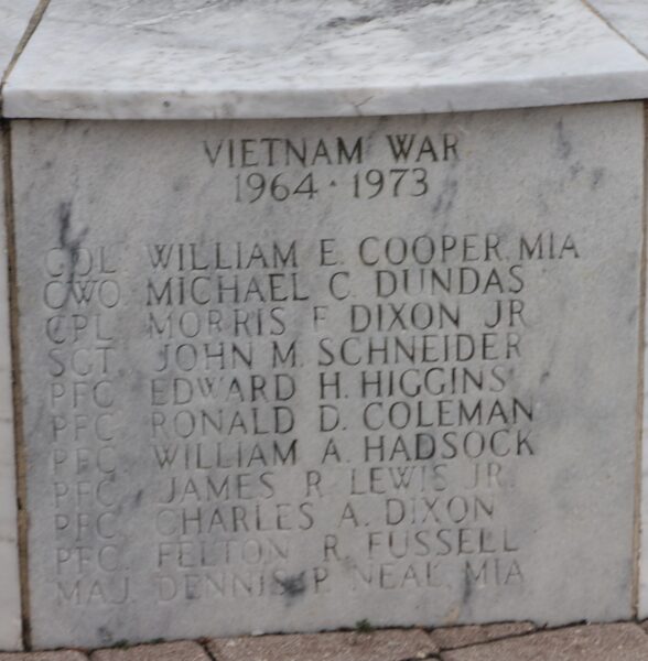 TARPON SPRINGS WAR VETERANS MEMORIAL STONE I