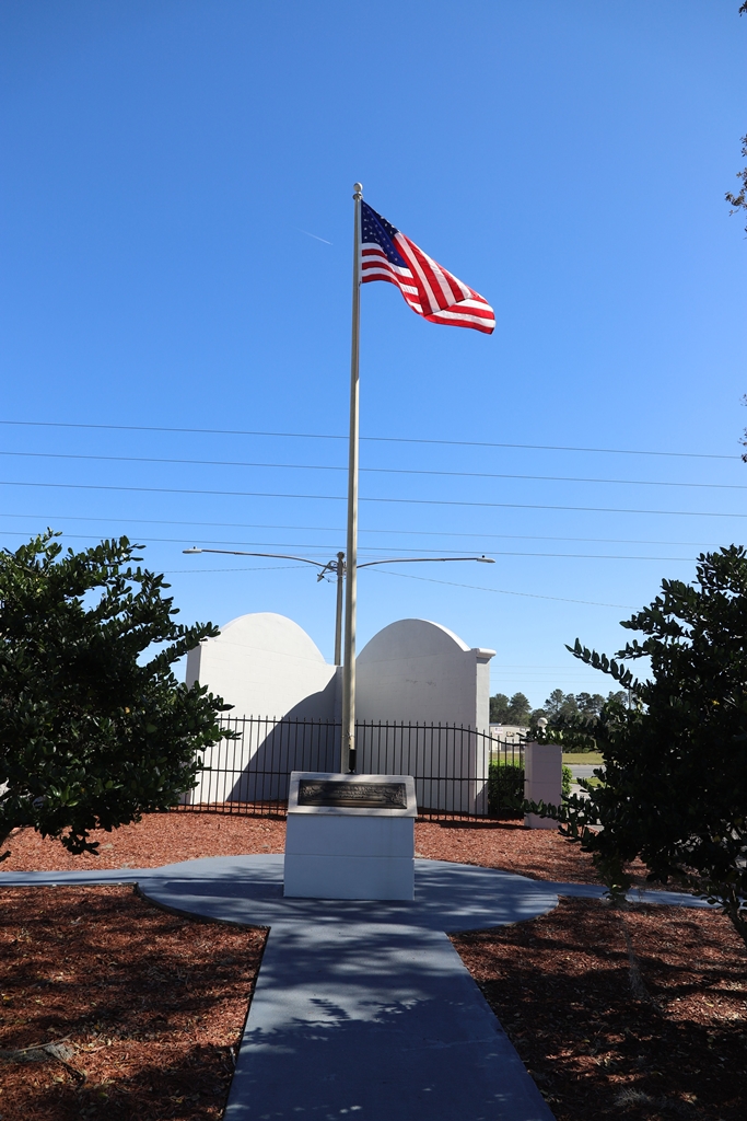 HUDSON VETERANS MEMORIAL FLAGPOLE
