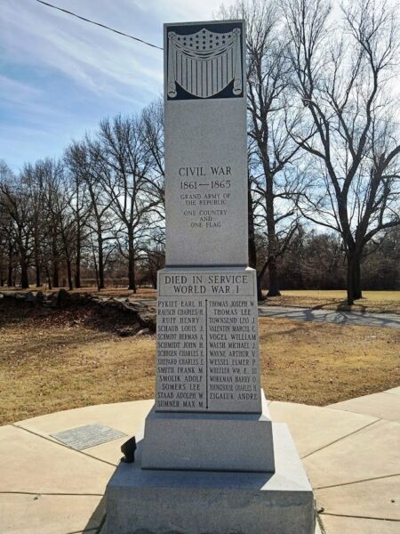 EAST ST. LOUIS WAR MEMORIAL SIDE D