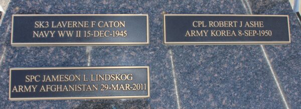 PLEASANTON ALL VETERANS MEMORIAL PLAQUES E