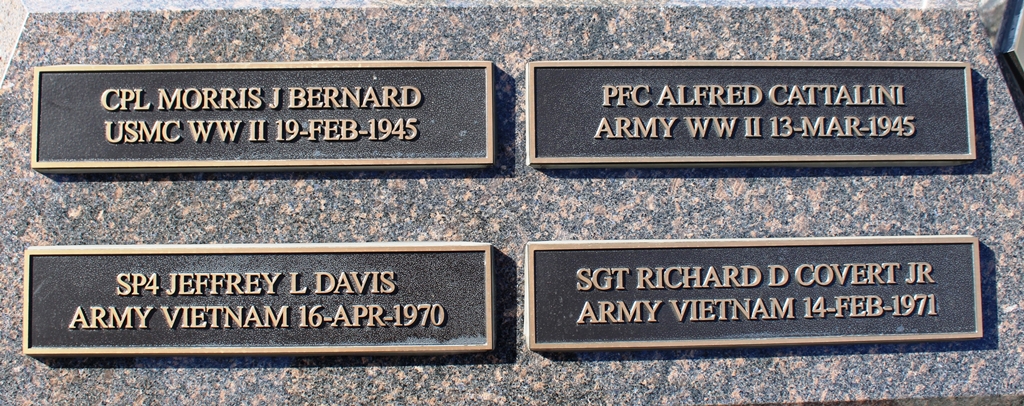 PLEASANTON ALL VETERANS MEMORIAL PLAQUES D