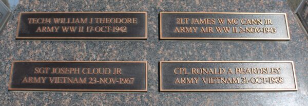 PLEASANTON ALL VETERANS MEMORIAL PLAQUES B