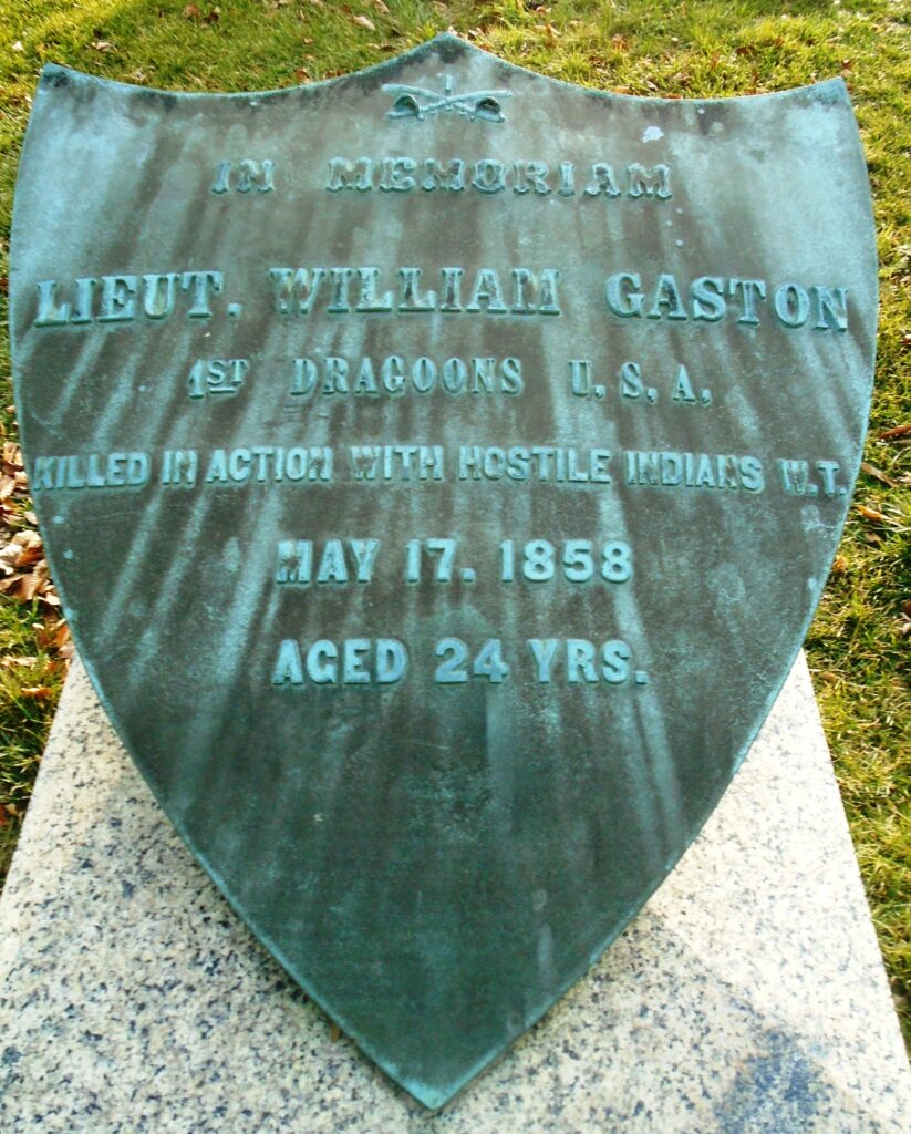 LIEUT. WILLIAM GASTON WAR MEMORIAL