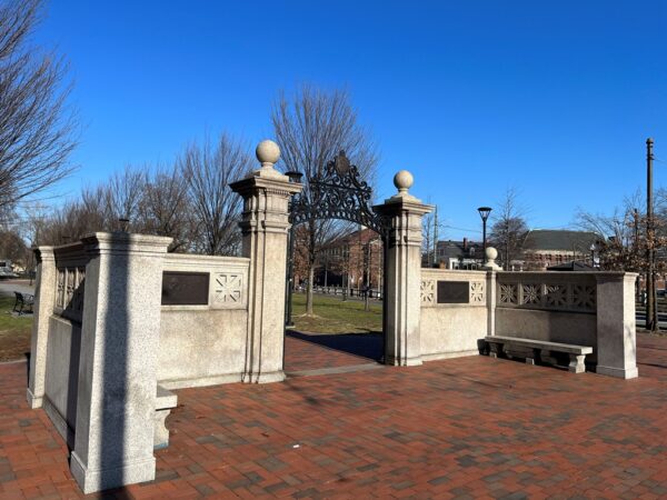 GEORGE WASHINGTON TOOK COMMAND WAR MEMORIAL GATE