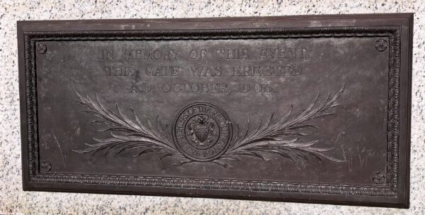 GEORGE WASHINGTON TOOK COMMAND WAR MEMORIAL GATE PLAQUE B