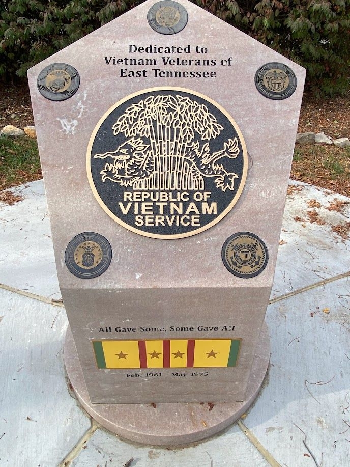 VIETNAM VETERANS OF EAST TENNESSEE WAR MEMORIAL SIDE AQ
