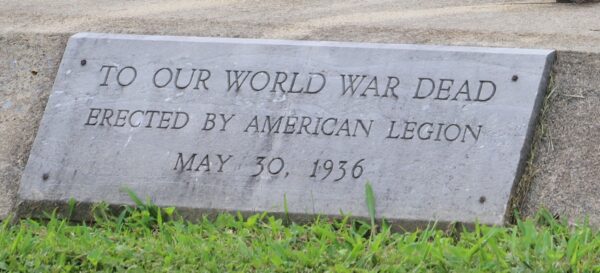 AMERICAN LEGION WORLD WAR DEAD MEMORIAL STONE