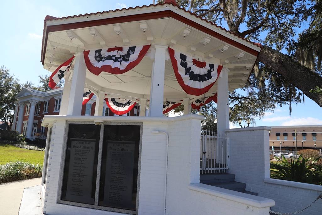 PASCO COUNTY WORLD WAR II MEMORIAL