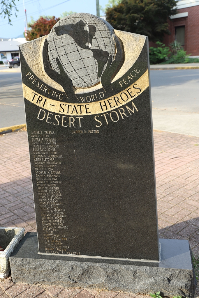 TRI-STATE HEROES DESERT STORM WAR MEMORIAL BACK