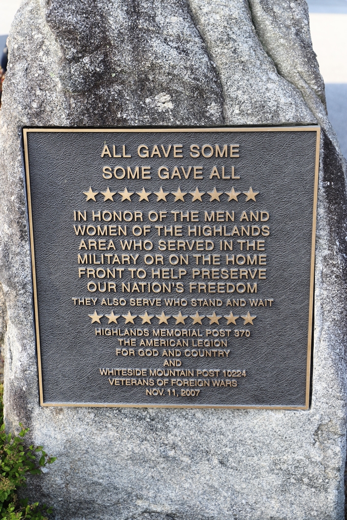 HIGHLANDS ALL GAVE SOME SOME GAVE ALL MEMORIAL PLAQUE