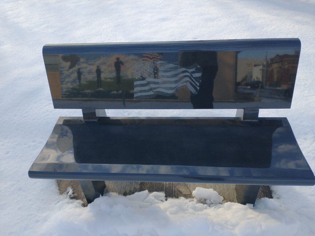 LA FONTAINE VETERANS MEMORIAL BENCH