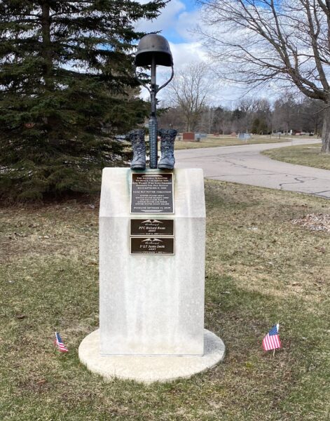 POST SEPTEMBER 11, 2001 WAR MEMORIAL BATTLEFIELD CROSS