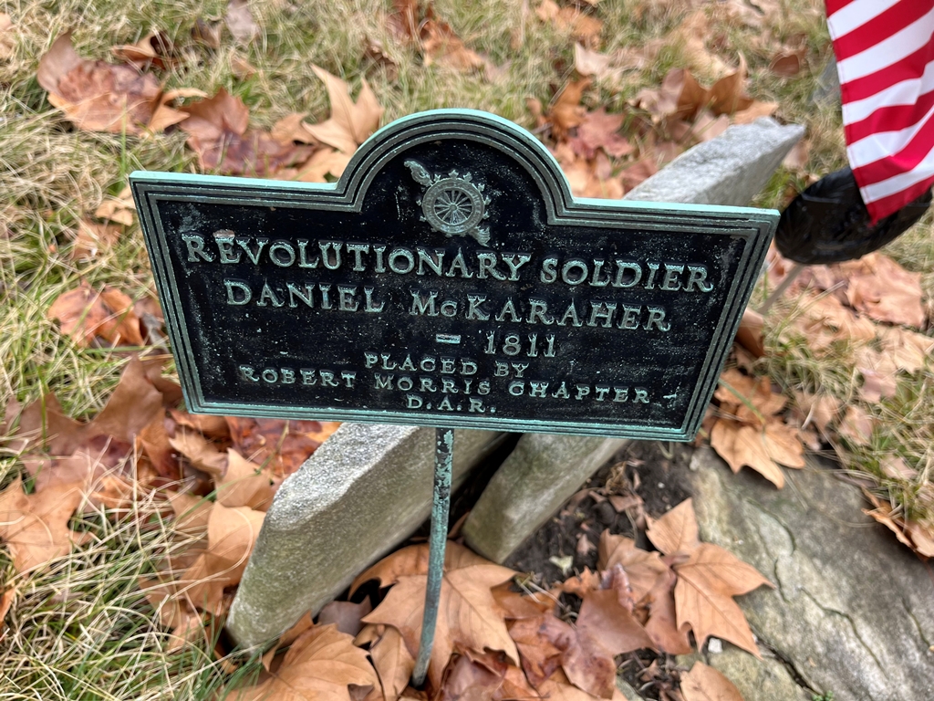 REVOLUTIONARY SOLDIER DANIEL MCKARAHER MEMORIAL PLAQUE