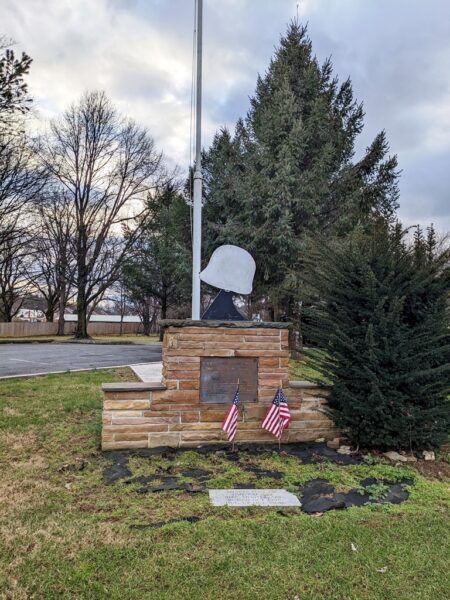 AMVETS POST 136 DEPARTED COMRADES MEMORIAL