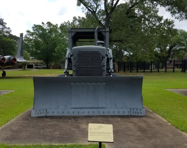 D-7 BULLDOZER WAR MEMORIAL