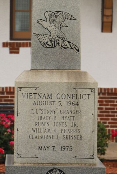 THOSE WHO PAID THE SUPREME SACRIFICE MEMORIAL SIDE D