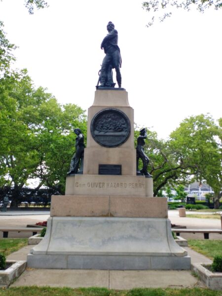 COMMODORE OLIVER HAZARD PERRY HERO OF BATTLE OF LAKE ERIE MEMORIAL