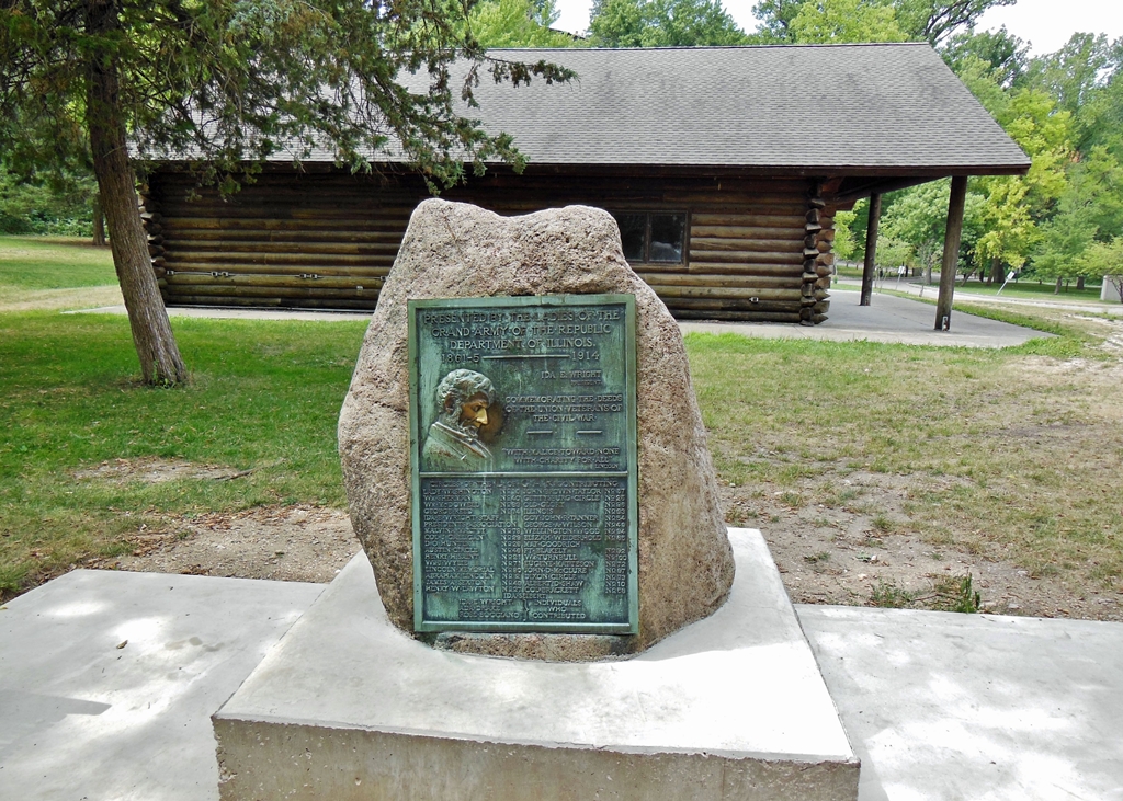 CXOMMEMORATING THE DEEDS OF THE UNION VETERANS CIVIL WAR MEMORIAL