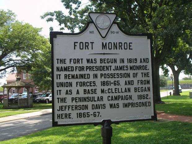 FORT MONROE WAR MEMORIAL MARKER