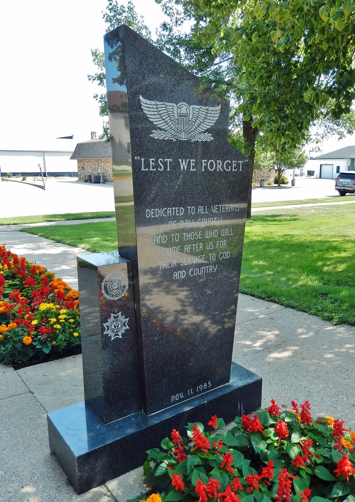 DAY COUNTY “LEST WE FORGET” MEMORIAL FRONT
