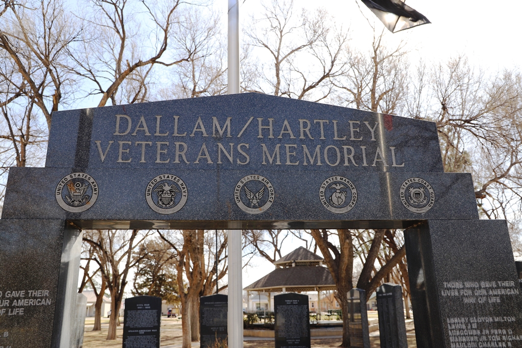 DALLAM/HARTLEY VETERANS MEMORIAL STONE A